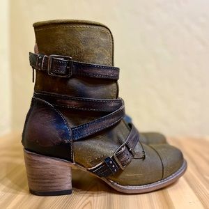 Freebird Canyon New Size 7 olive